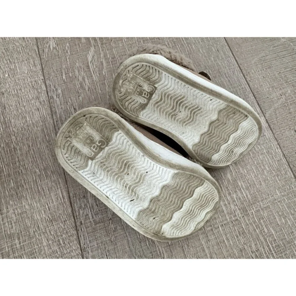 Gap Fur Lined Strappy Sneakers